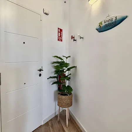 San 65 - Reformado - Centrico - 2 Min Centro - 700 M Playa - Wifi * Torremolinos