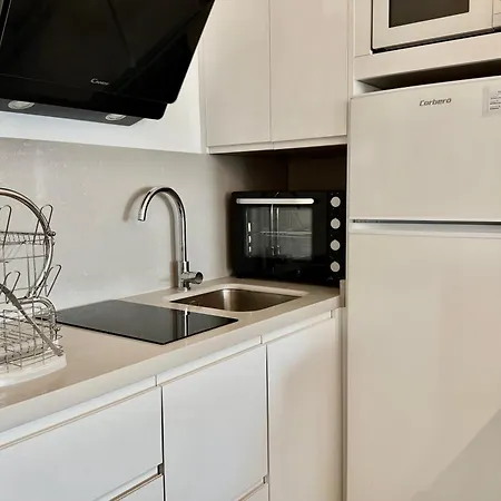Lägenhet San 65 - Reformado - Centrico - 2 Min Centro - 700 M Playa - Wifi Torremolinos